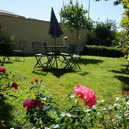 Les Deux Iris Surgères